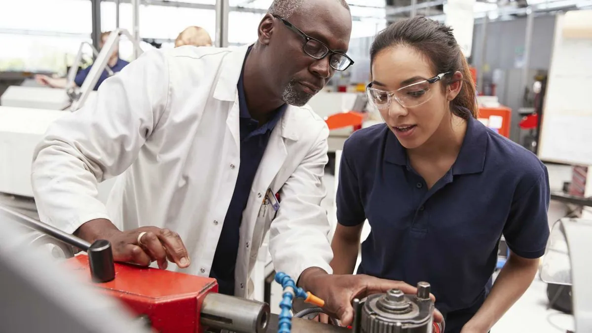 apprenticeships-gain-traction-as-university-alternative-in-uk