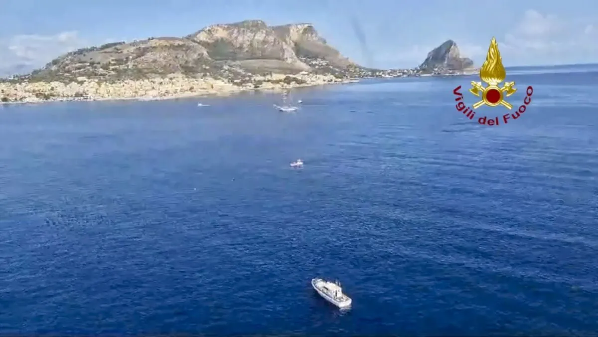 Luxury Yacht Sinks Off Sicily: Builder Claims "Unsinkable" Design