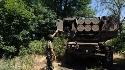 Ukrainian Forces Strike Russian Pontoon Bridges with US Missiles in Kursk