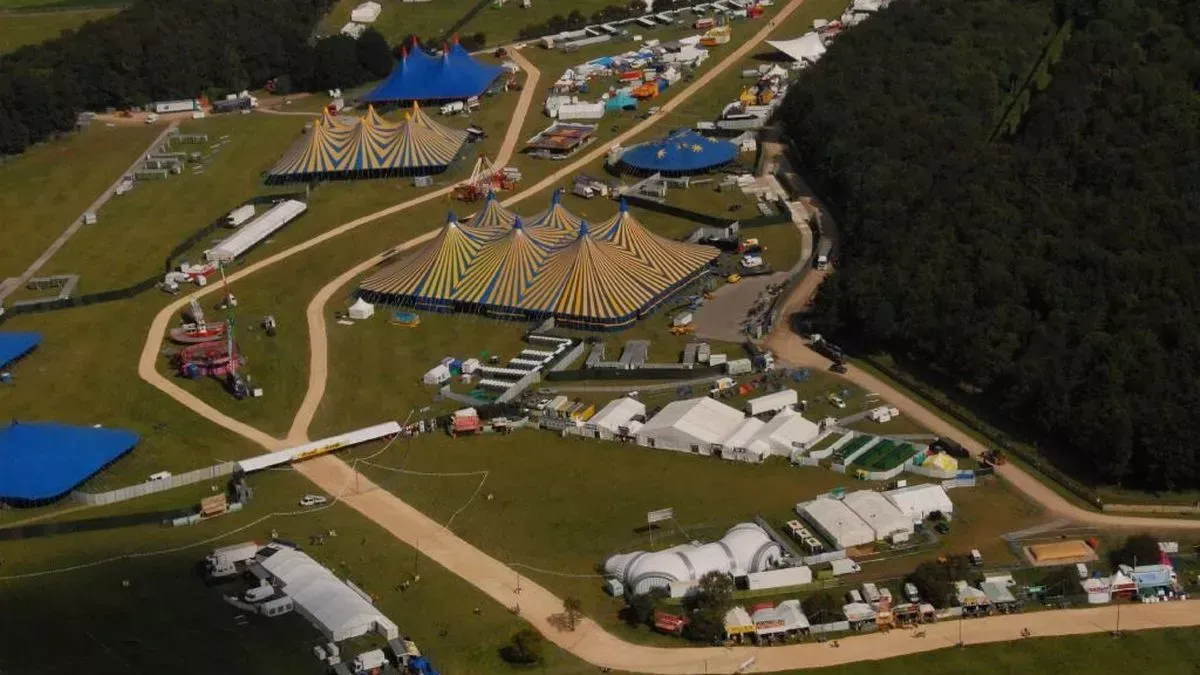 Storm Lilian Wreaks Havoc at Leeds Festival, Forcing Stage Closures