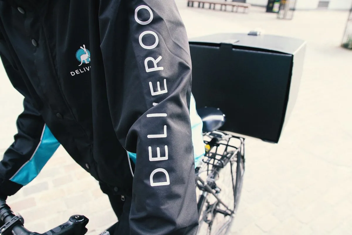 Deliveroo Mulls Menu Photo Policy to Combat Overcharging Concerns