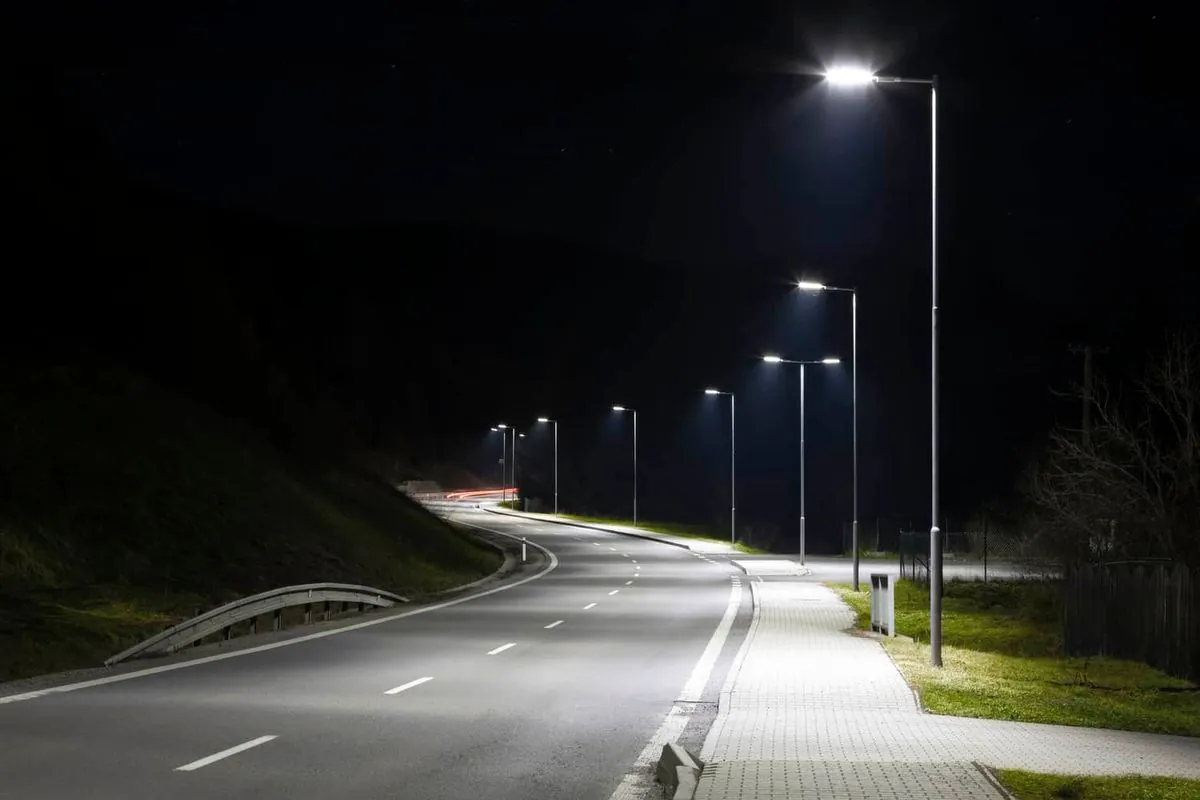 Net Zero Zeal: Street Light Removal Sparks Safety Concerns