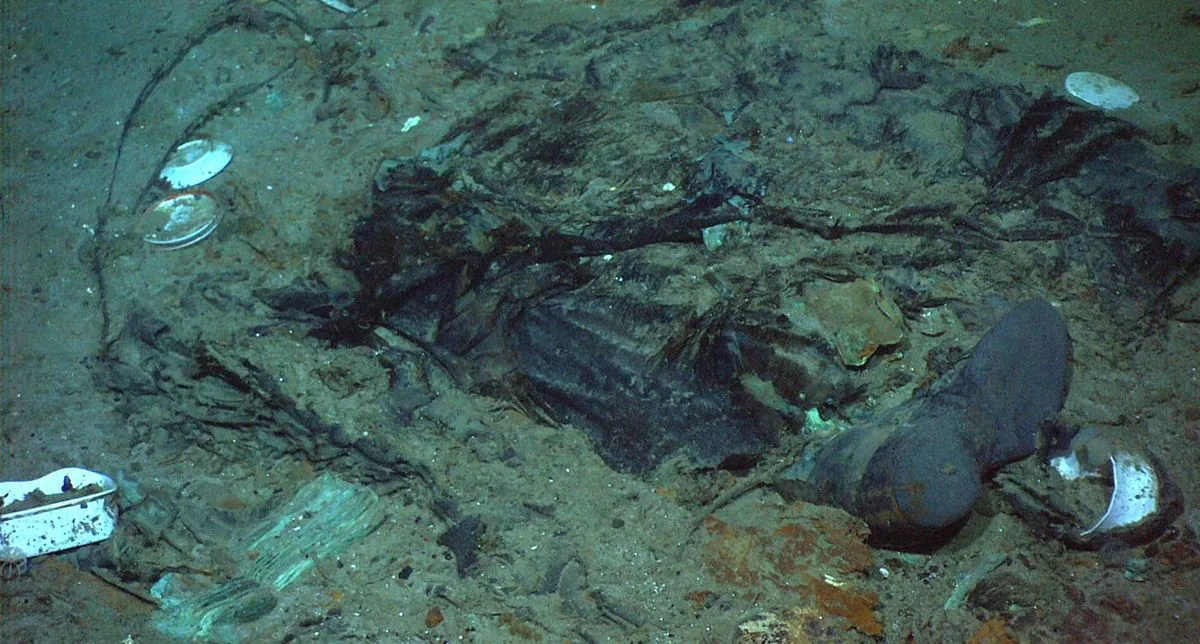 Titanic's Iconic Bow Railing Collapses, New Expedition Reveals