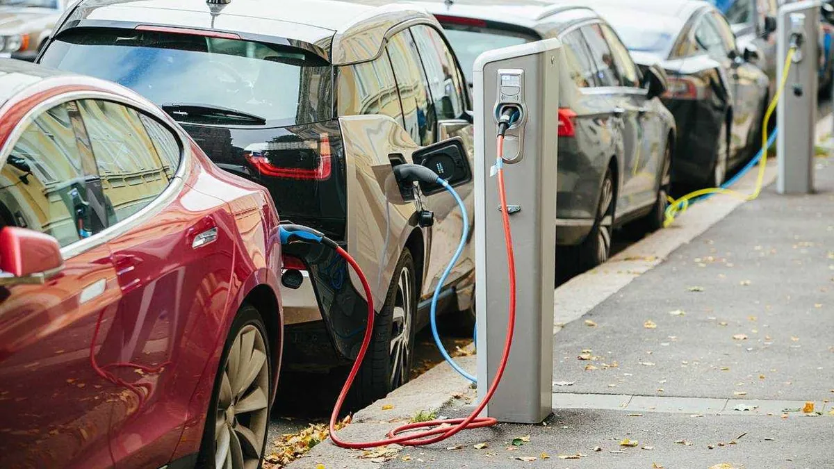 UK's Electric Vehicle Mandate Faces Hurdles Amid Slow Adoption