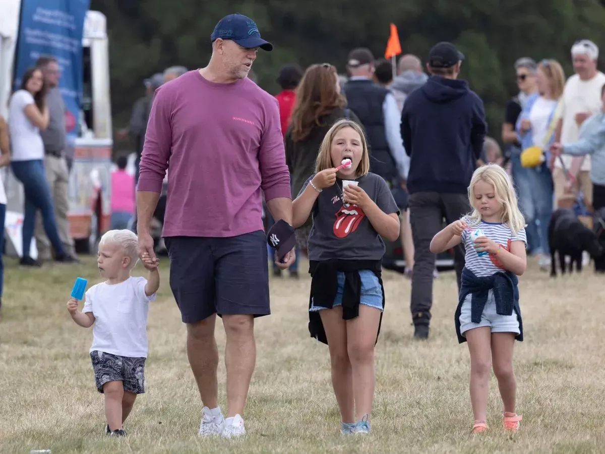 Mike Tindall Breaks Up Children's Play Fight at Equestrian Event