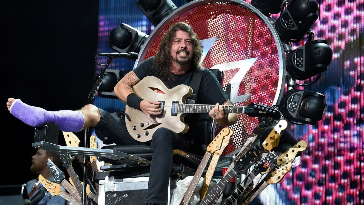 Dave Grohl Reveals New Fatherhood, Seeks Family's Forgiveness