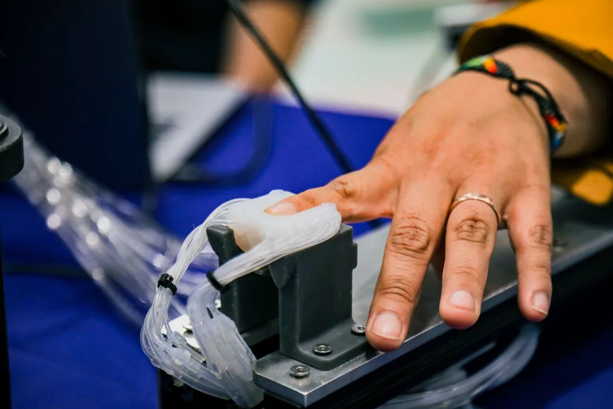 UCL Scientists Develop Robotic Fingertips to Restore Touch Sensation