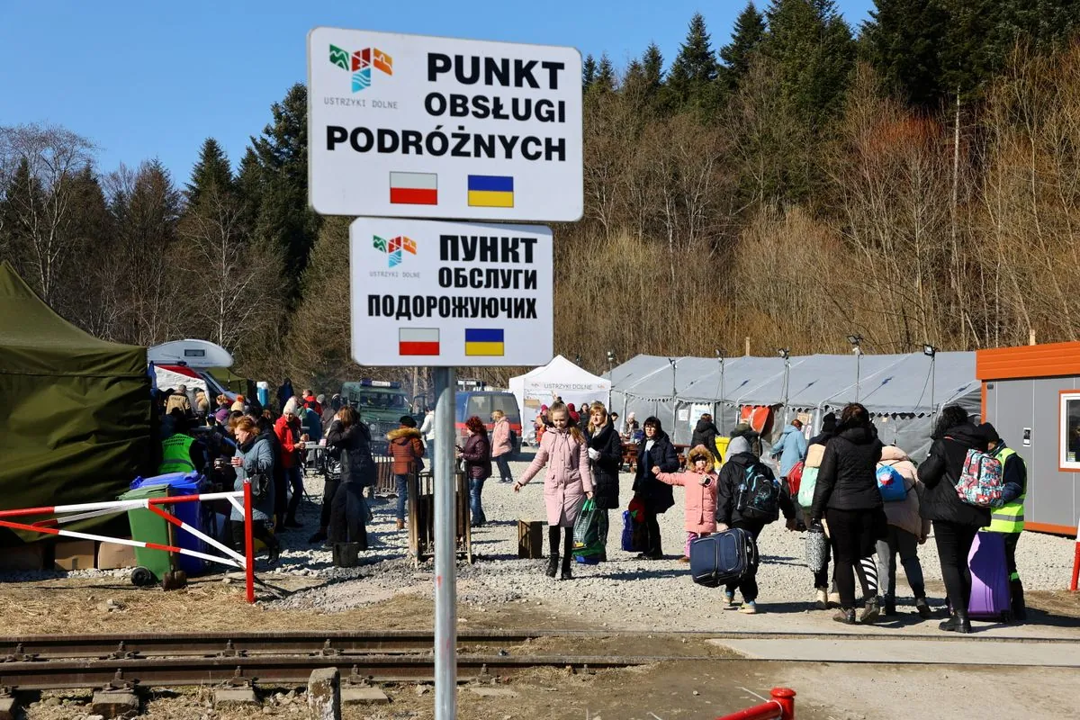 Poland Urges EU to Cut Benefits for Draft-Eligible Ukrainian Refugees