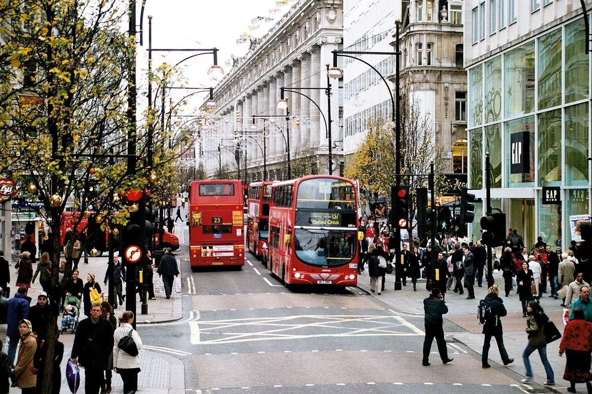 London Mayor Proposes Traffic Ban on Oxford Street Amid Safety Concerns