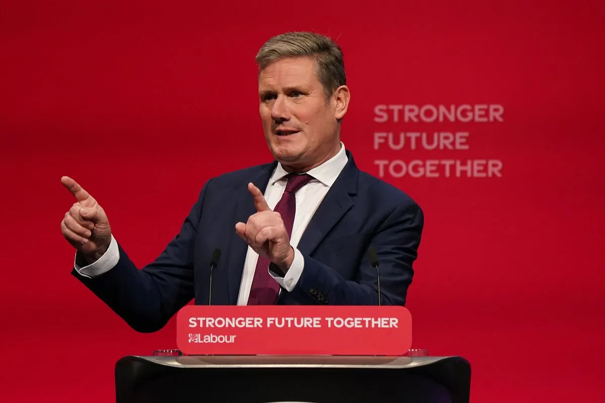 Labour MPs Demand Starmer Cease Accepting Gifts Amid Controversy