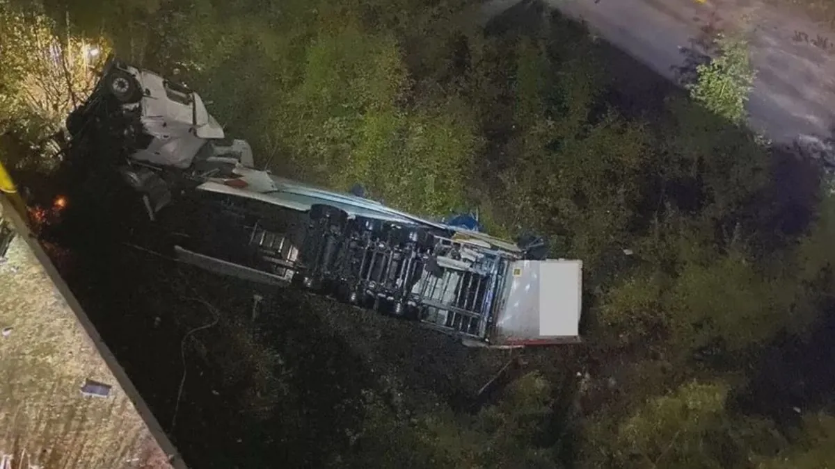 Lorry Driver Survives 60-Foot Plunge from M6 Viaduct in Cheshire