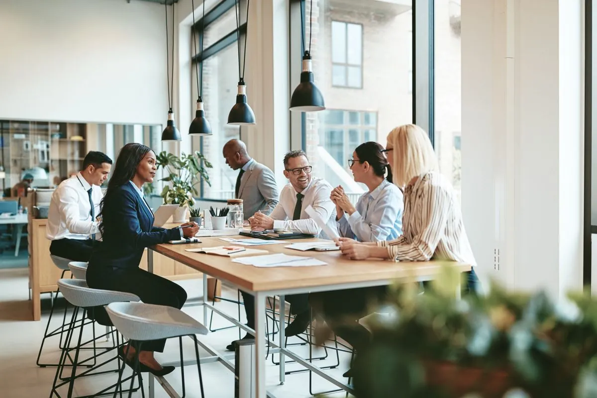 UK job market shifts: Foreign workers hit new peak as local employment drops