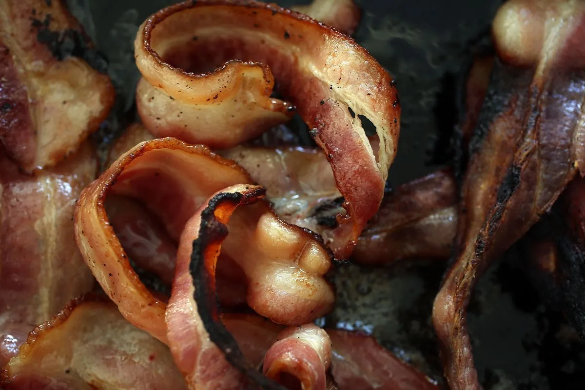 Green millionaire wants bacon packages to show health risks like cigarettes