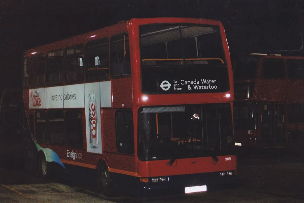 London bus loses its top: Two hurt in east-end tree collision