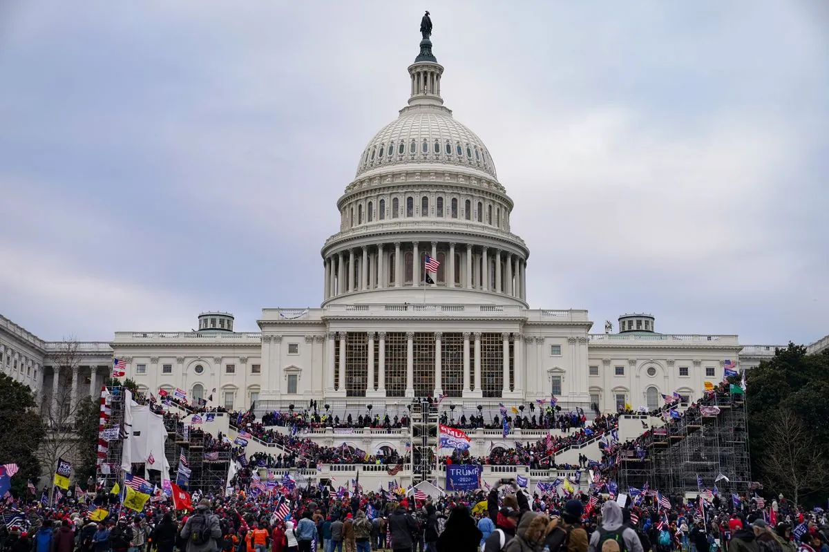 Democrats split over approach as Trump heads back to White House