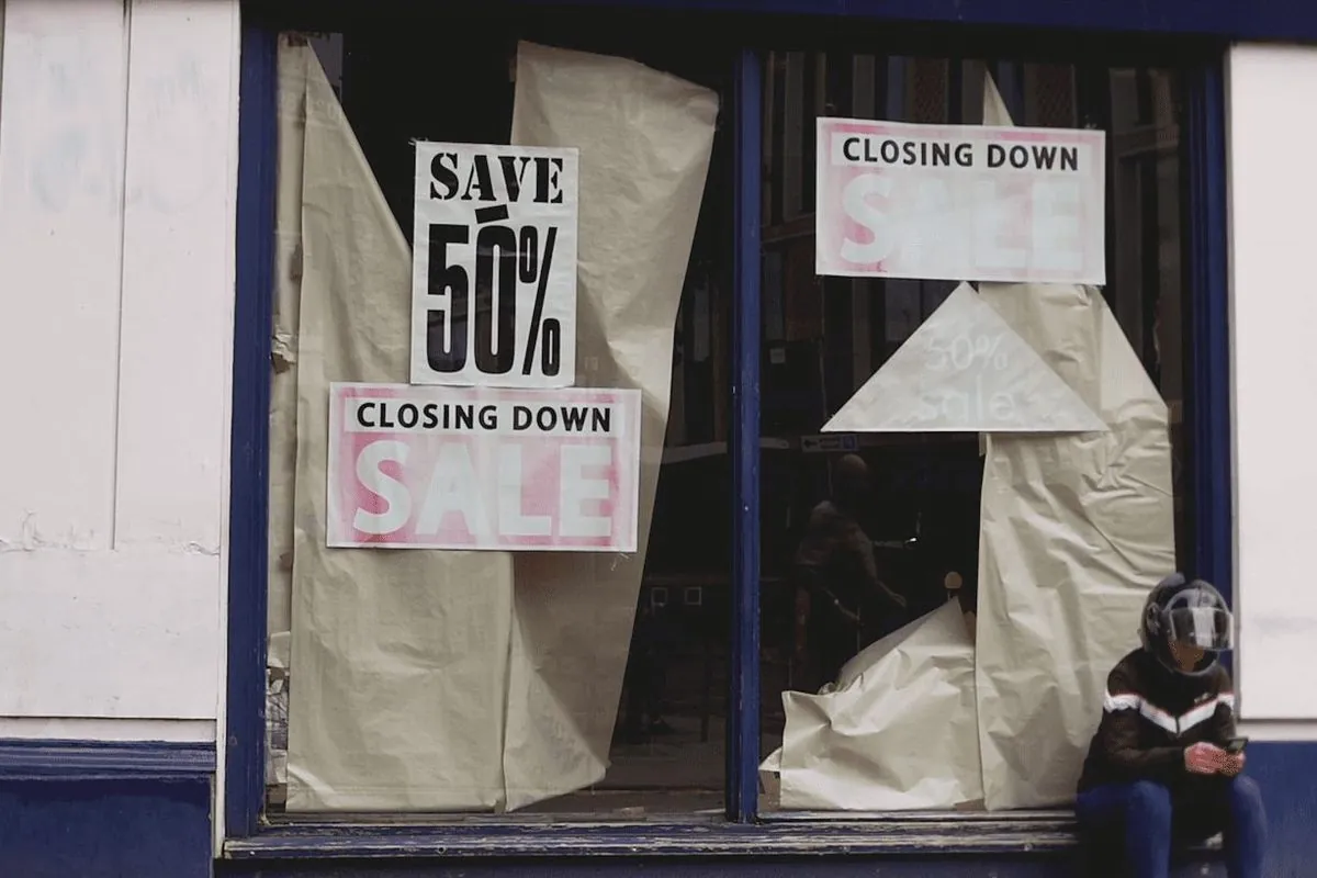 UK shops hit hard: Recent sales drop brings back memories of lockdown times